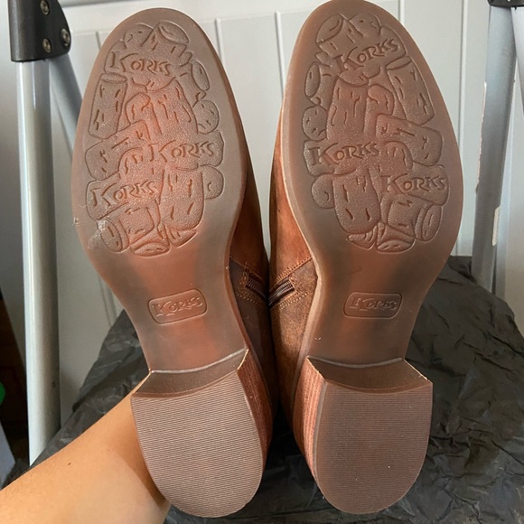 NIB Korks Sonya Distressed Leather Boot - Picture 5 of 10